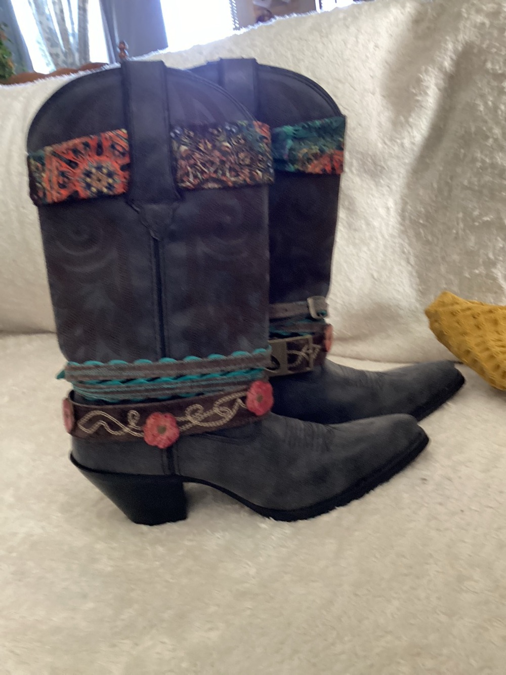 Durango Crush Blk/Gray Western Boots Embroidered and customized accessory strap